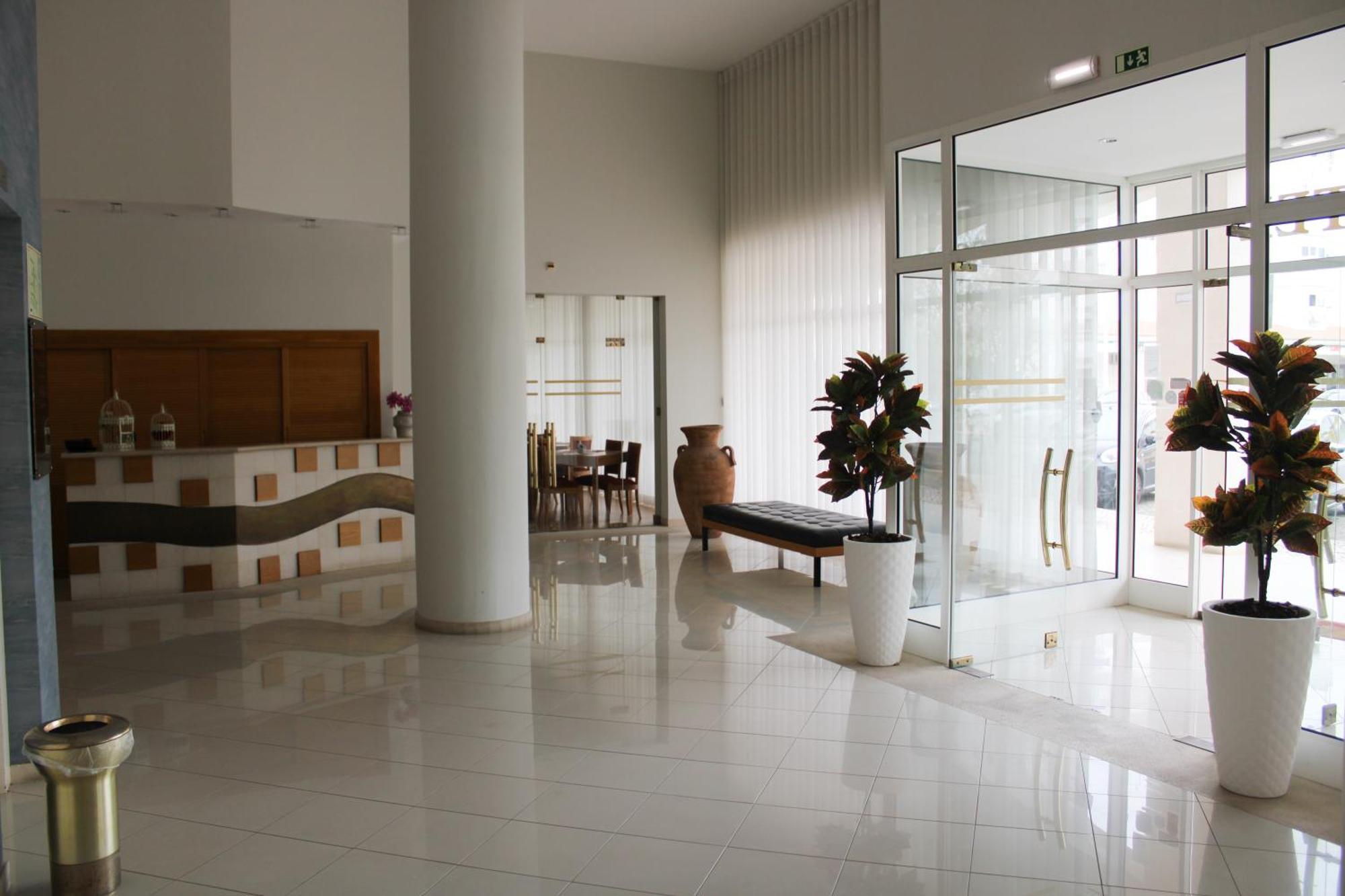 Hotel Francis Беха Екстериор снимка